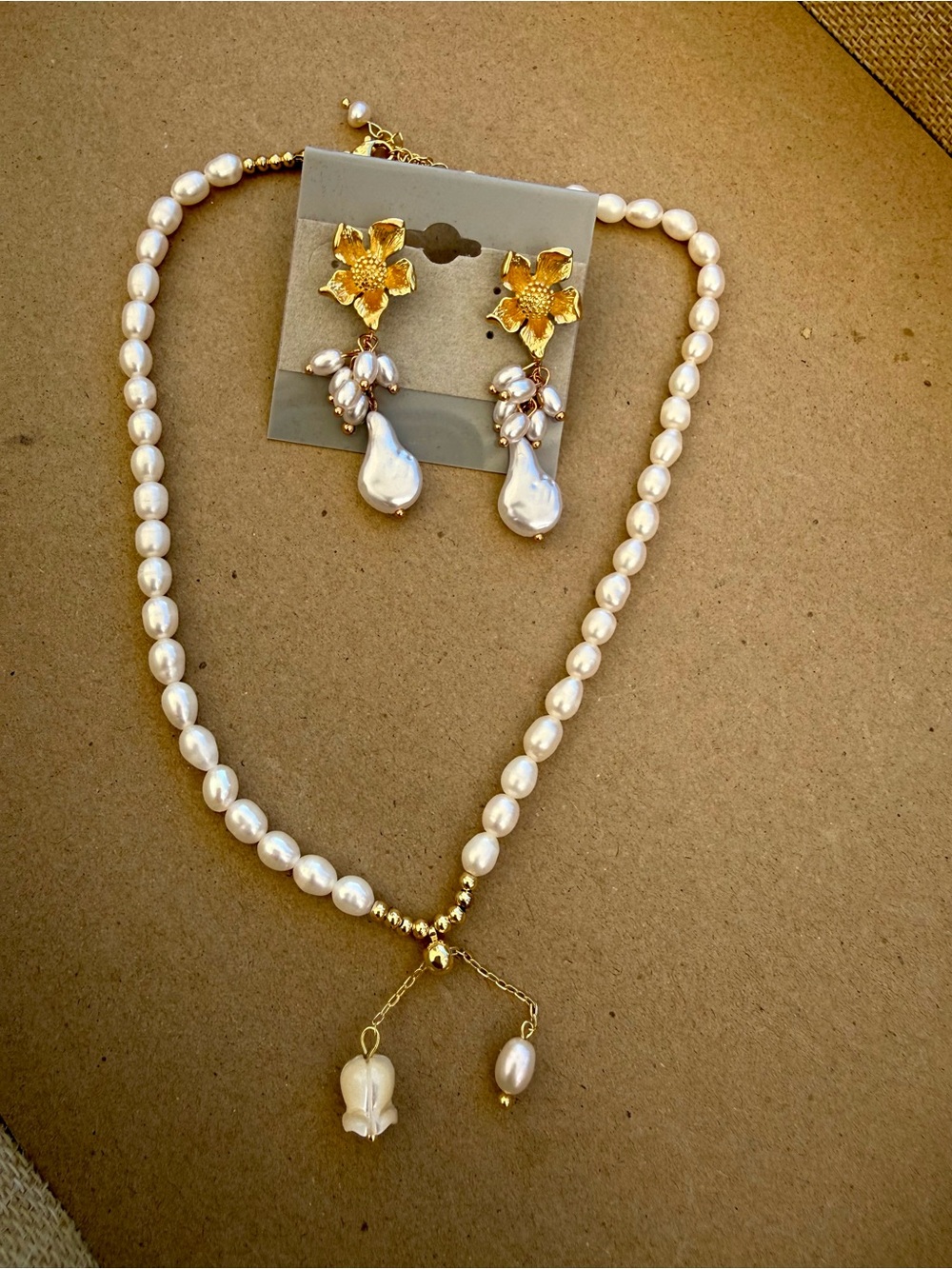 Pearl Drop Necklace & Floral Pearl Drop Earrings Set - White Pearlescent